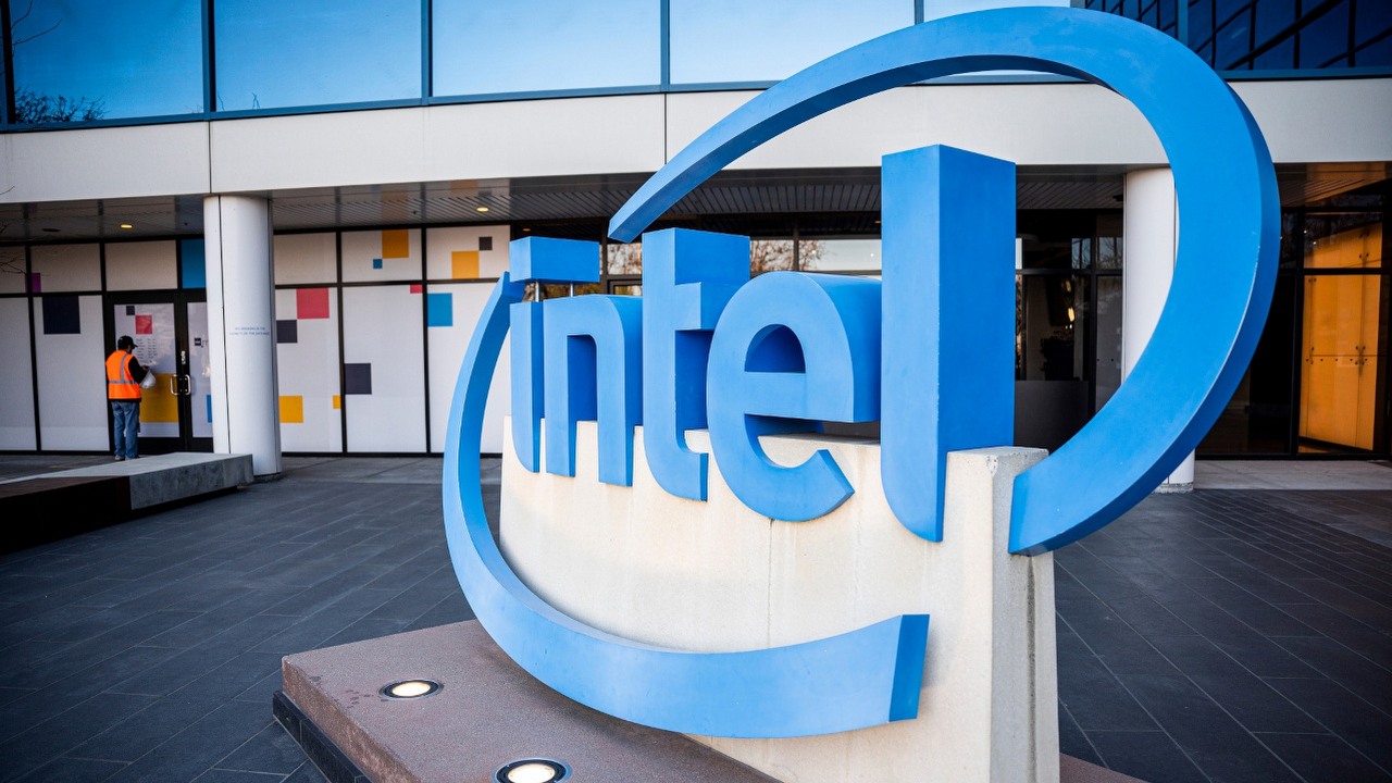 Intel planuje zwolnić około 17 500 pracowników: dramatyczne kroki w poszukiwaniu oszczędności, źródło grafiki: Intel.