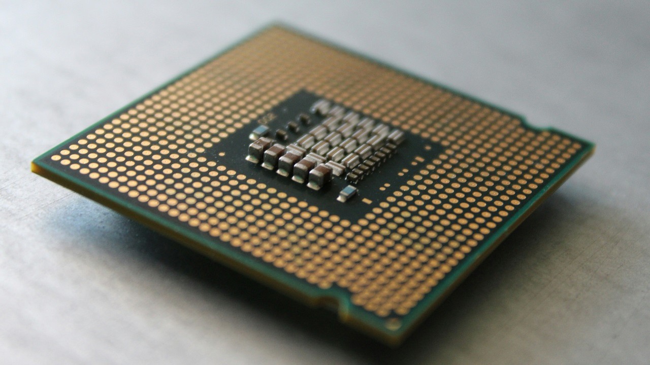 Klienci mogą czuć się bezpieczniej - Intel przedłuży gwarancje na procesory 13. i 14. generacji, źródło grafiki: Unsplash | Stan Hutter..