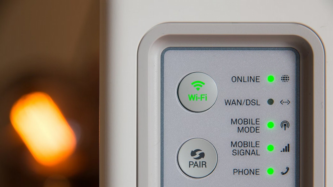 WLAN a WiFi - wyjaśniamy różnicę, źródło grafiki: Stephen Phillips - Hostreviews.co.uk | Unsplash.