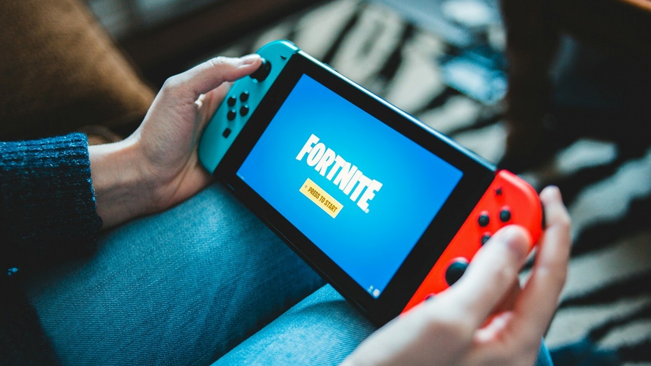 Nintendo Switch 2 może dorównać mocą Steam Deckowi, ale ograniczenia oprogramowania będą sporym wyzwaniem, źródło grafiki: Unsplash | Erik Mclean.