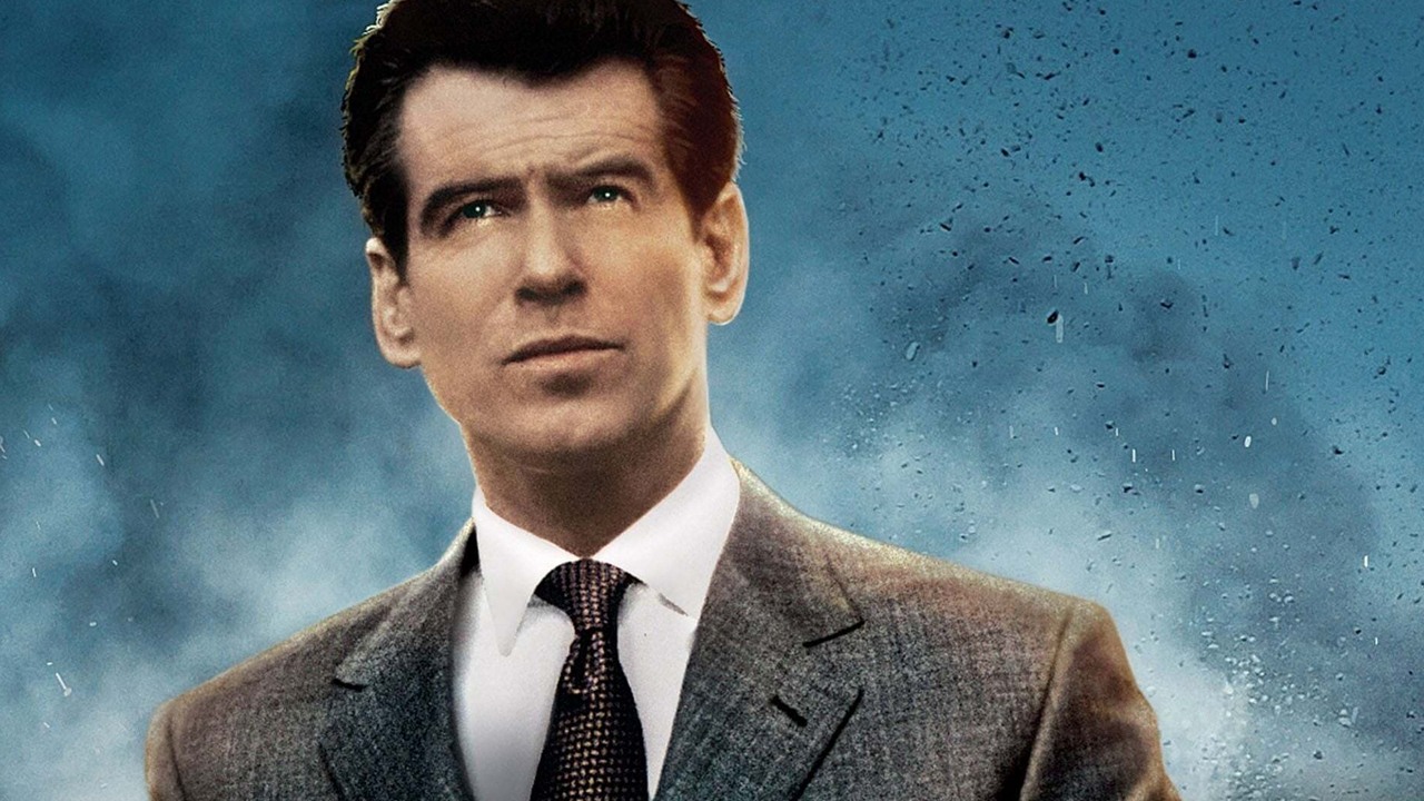 „Zostałem po prostu wywalony na bruk”. Pierce Brosnan był zszokowany tym, że zwolniono go z roli Jamesa Bonda, kiedy sam chciał pozostać agentem 007, źródło grafiki: The World Is Not Enough, Michael Apted, United International Pictures, 1999.