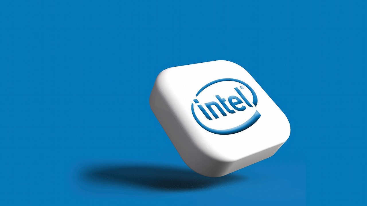 Intel jest gotowy zapłacić nawet pół miliona euro pracownikom, żeby odeszli z pracy, źródło grafiki: Unsplash | Rubaitul Azad..