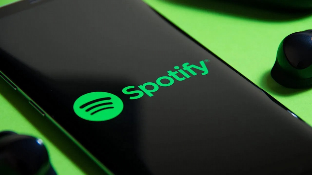 Spotify od lat ma problem z odtwarzaniem losowym. Teraz problem zdaje się pogłębiać, źródło grafiki: Spotify.