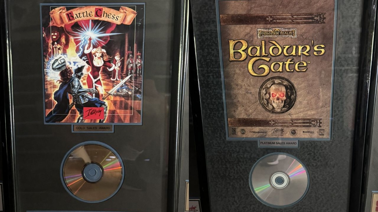 „Dawniej otrzymywałeś nagrodę za sprzedaż 50 lub 100 tys. egzemplarzy. Teraz to koniec kariery”. Odzyskanie kolekcji pamiątek z Fallouta i Baldur's Gate skłoniło weterana RPG do ciekawych przemyśleń, źródło grafiki: x.com / Brian Fargo.