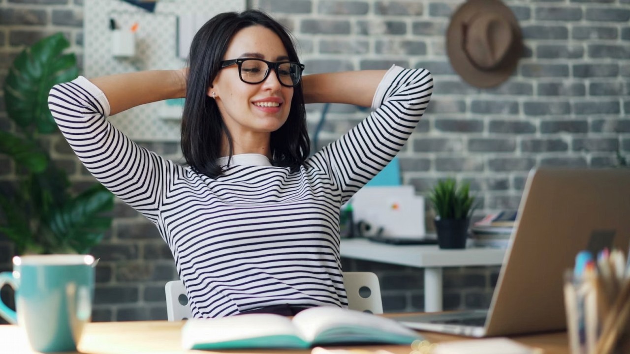 Łatka poprawiająca wydajność Ryzenów 9000 dostępna już dla Windowsa 11 23H2. Na aktualizacji zyskują też procesory Zen 4 i Zen 3, źródło grafiki: Vitaly Gariev; Unsplash.com; 2024.