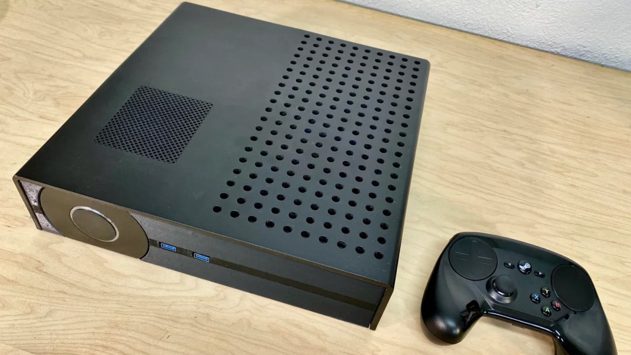 Gracz zbudował własne Valve Steam Machine. Kiedyś podobne konsole miały podbić rynek, źródło grafiki: Reddit: stand_up_g4m3r; r/Steam.