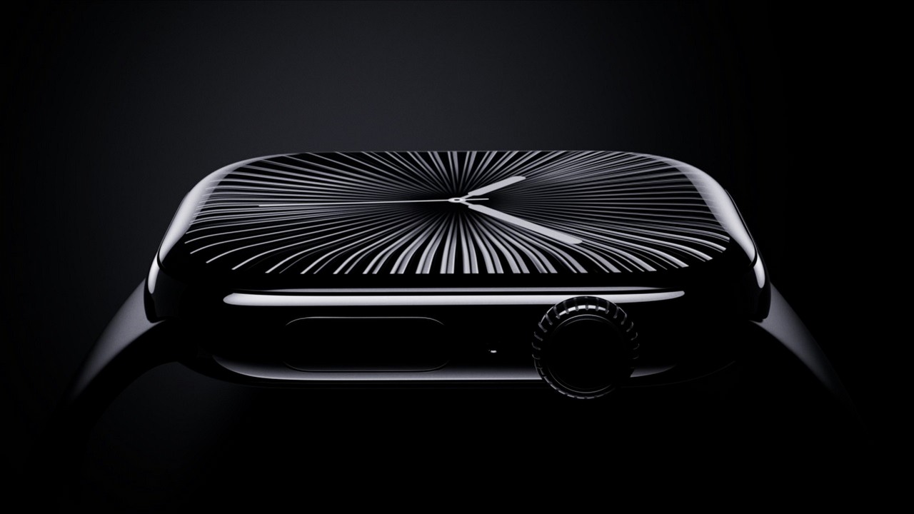 Apple Watch Series 10 oraz Ultra 2 zaprezentowane; zobacz jak zmieniły się smartwatche, źródło grafiki: Apple..