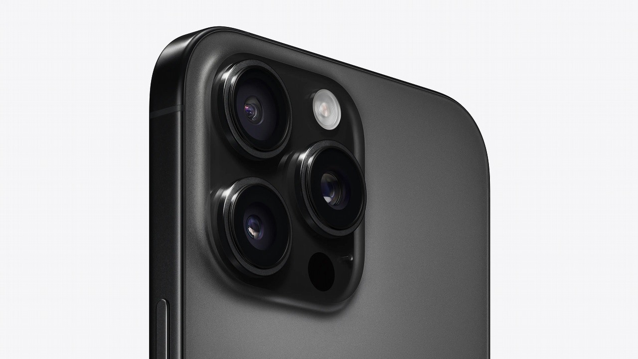 iPhone 16 - kolory. W jakich wersjach są dostępne nowe smartfony Apple?, źródło grafiki: Apple.