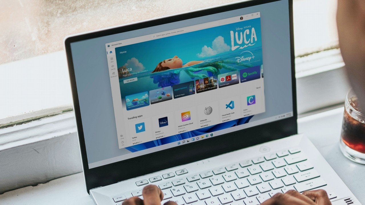 Po 14 latach na Macu po raz pierwszy ponownie użył Windowsa - oto wrażenia i wnioski, źródło grafiki: Windows, Unsplash.