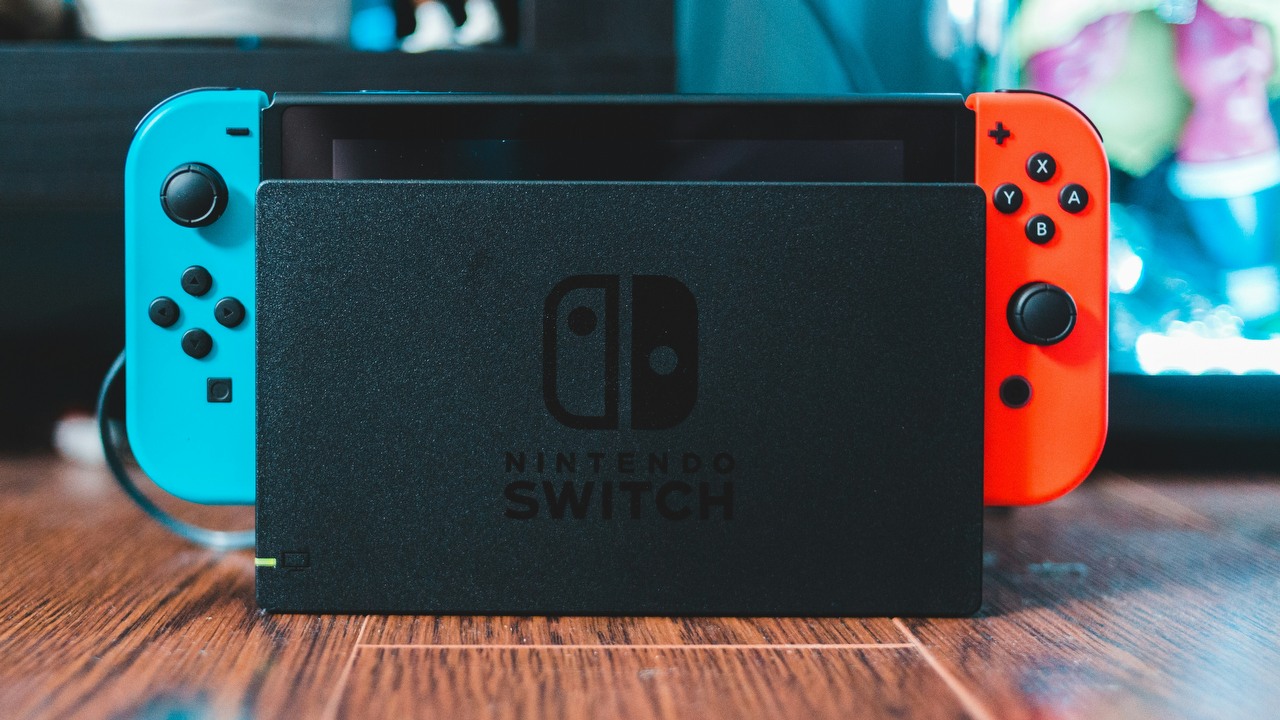 Switch 2 ma coraz mniej tajemnic. Ostatni przeciek zdradza wygląd i specyfikację konsoli, źródło grafiki: Unsplash | Erik Mclean.