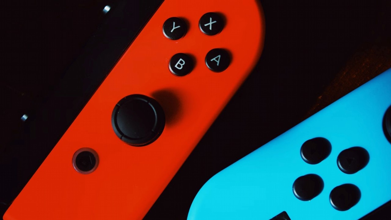 Joy-Cony Switcha 2 będą wymagały nowych akcesoriów. Nowe przecieki zdradzają możliwą datę zapowiedzi i cenę konsoli Nintendo, źródło grafiki: Aleks Dorohovich; Unsplash.com; 2018.