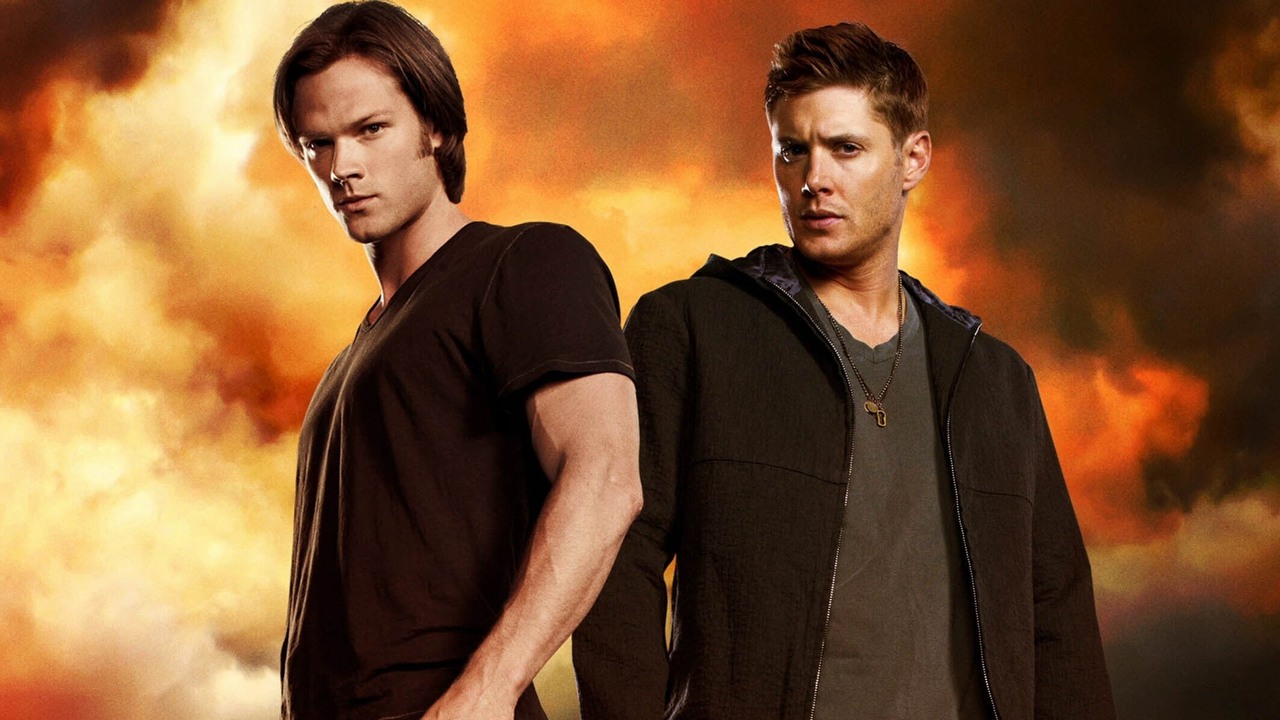 „Byliśmy idiotami, że tego nie widzieliśmy”. Twórcy Supernatural niemal popełnili koszmarny błąd obsadzając Jensena Acklesa, źródło grafiki: Supernatural, Eric Kripke, The CW, 2005.
