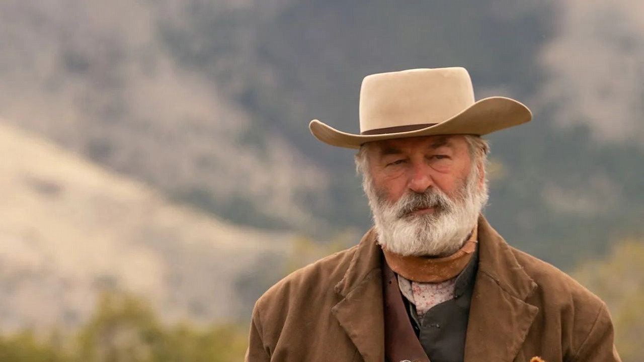 Rust będzie mieć światową premierę w Polsce. Film z Alekiem Baldwinem i tragedią w tle zadebiutuje na Camerimage, źródło grafiki: Rust, Joel Souza, Rust Movie Productions, 2024.