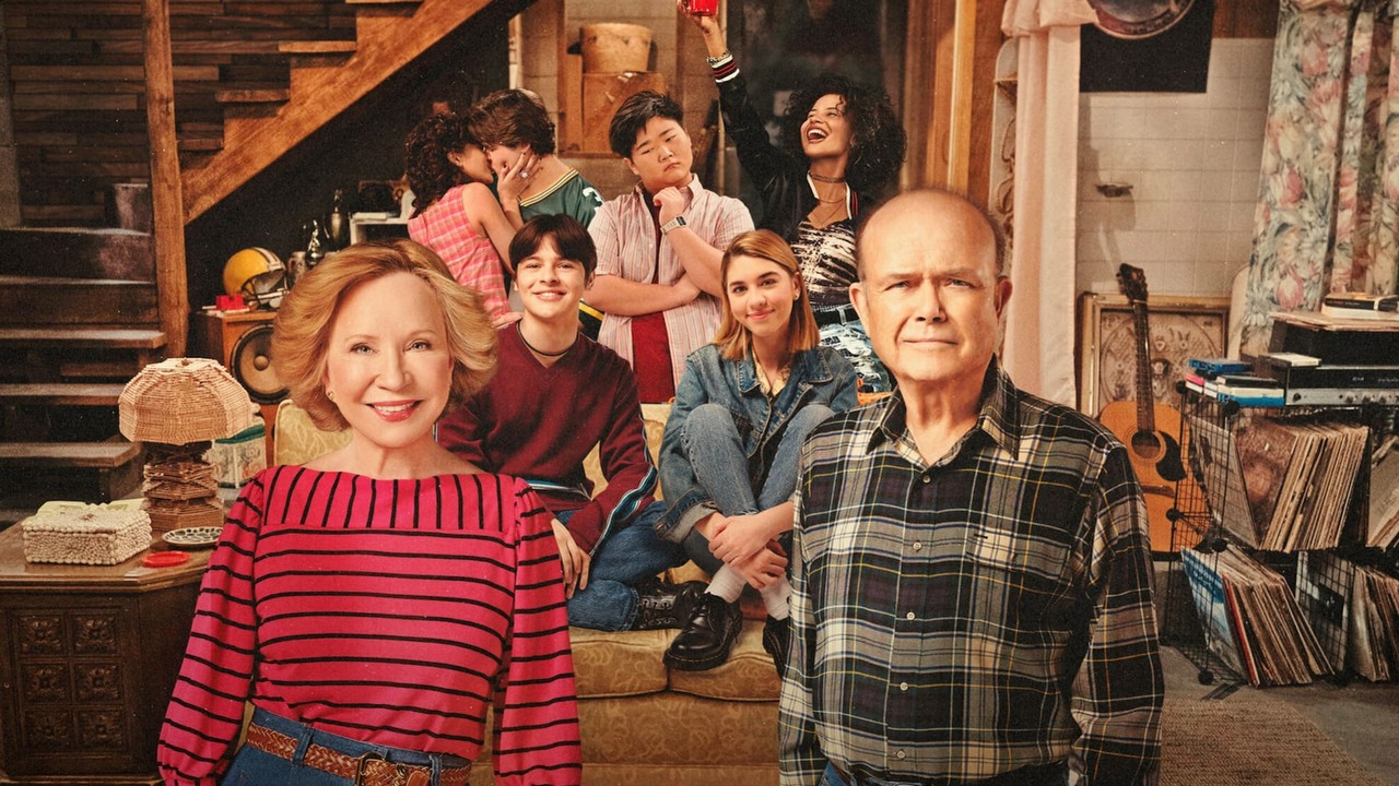 „Nie będziemy głupcami”. To koniec Różowych lat 90. Netflix anulował sequel popularnego sitcomu, ale jest jeszcze nadzieja dla serialu, źródło grafiki: That '90s Show, Gregg Mettler, Netflix, 2023.