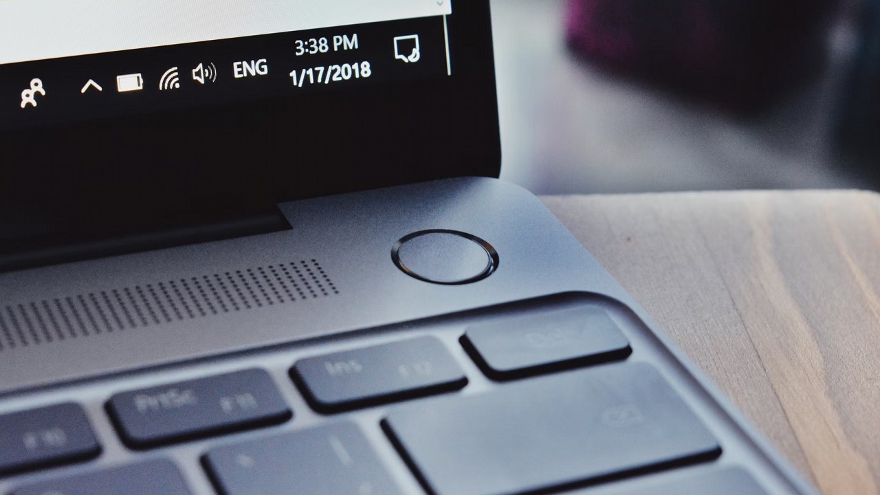 Defragmentacja dysku w Windows 10. Ile powinna mieć przebiegów? Czy jest użyteczna? Odpowiadamy, źródło grafiki: Panos Sakalakis | Unsplash.