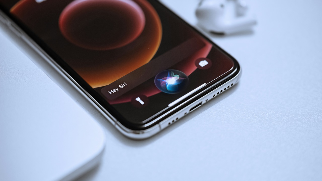 Awaria w Orange. Klienci skarżą się na problemy z wykonywaniem połączeń, źródło grafiki: Unsplash | Omid Armin.