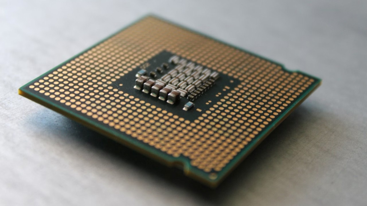 Nvidia z MediaTekiem wchodzą na rynek procesorów. Lenovo, Dell i Asus są zainteresowane nowym CPU, źródło grafiki: Stan Hutter; Unsplash.com; 2023.