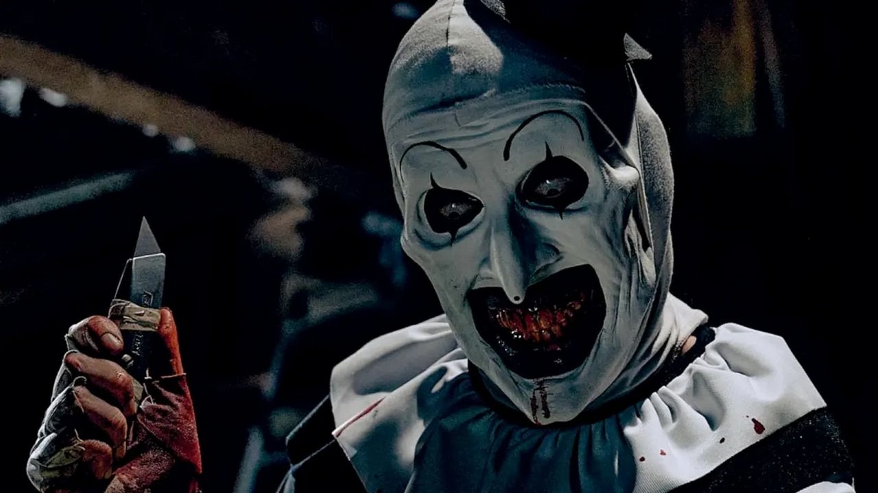 Terrifier 4 - czy powstanie kolejny horror o morderczym klaunie? Damien Leone zapowiada „epickie zamknięcie” sagi, źródło grafiki: Terrfier 3, Damien Leone, Bloody Disgusting, 2024.