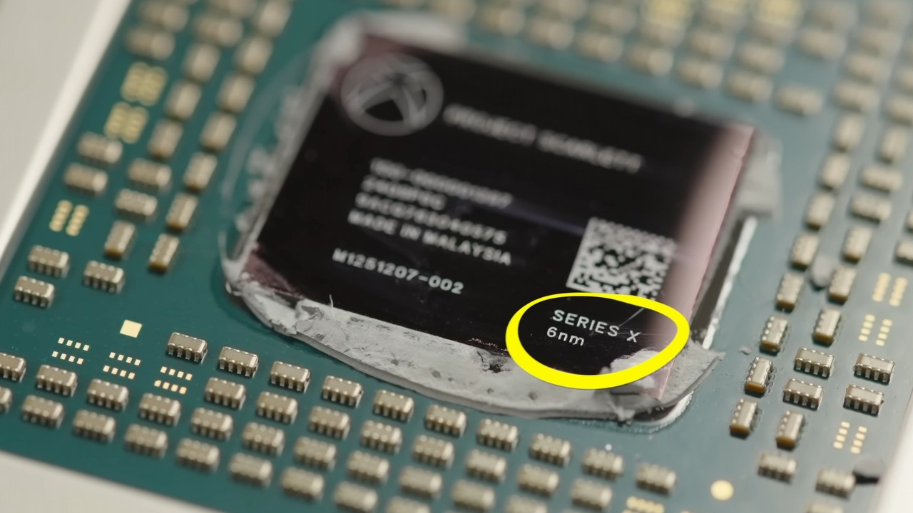 Nowy Xbox Series X bez napędu zużywa mniej prądu i ma lepsze chłodzenie; to zasługa procesora, źródło grafiki: Austin Evans | YouTube.
