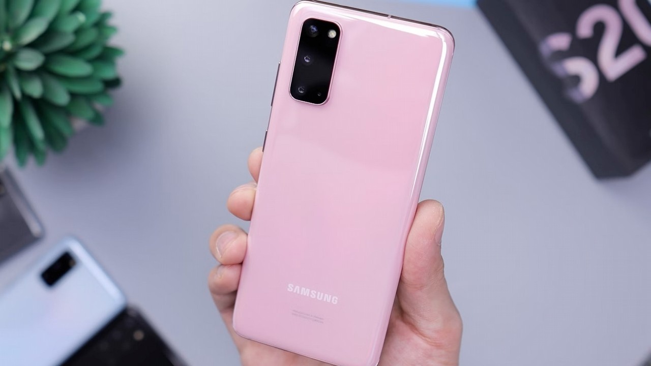 Smartfon bez menu ustawień, wszystko ma zrobić za ciebie AI. To wizja Samsunga, źródło grafiki: 2020Daniel Romero; Unsplash.com;.