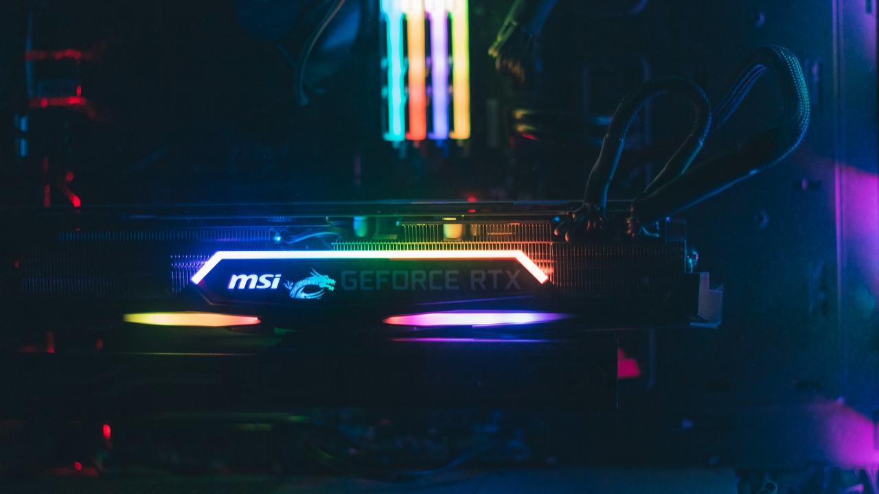 Sterowniki Game Ready 566.03 nie dla Rosji. Nvidia blokuje dostęp do aktualizacji, źródło grafiki: Unsplash | Javier Esteban.