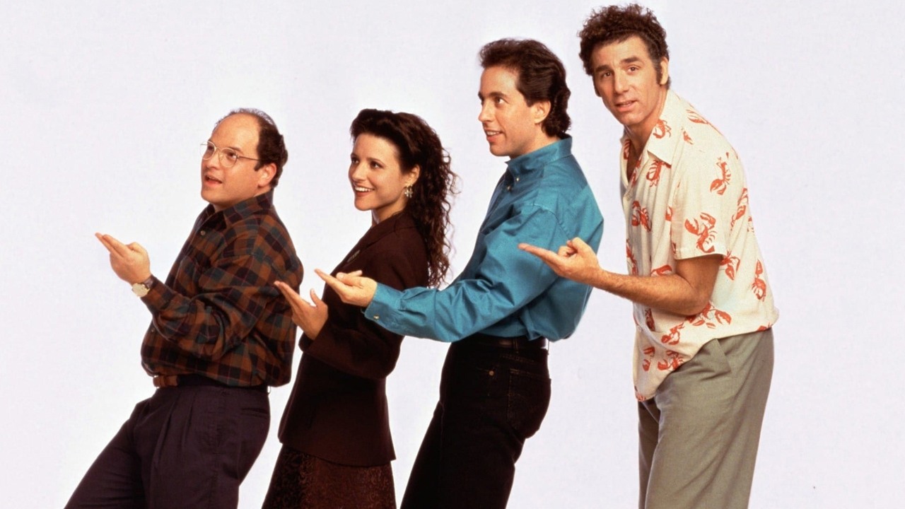 „Nie musieliśmy tego robić”. Jerry Seinfeld żałuje, że ulegli presji i nie zmienili zakończenia Seinfelda, źródło grafiki: Seinfeld, Larry David and Jerry Seinfeld, NBC, 1989.