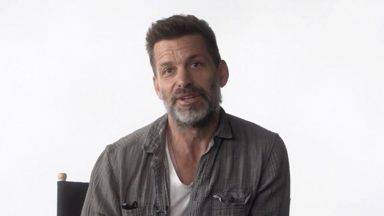 Zack Snyder wyreżyseruje dla Netflixa film akcji - i to bez mieczy świetlnych, sci-fi oraz zombie. Nadchodzi nowy thriller o policji w Los Angeles, źródło grafiki: Zack Snyder, YouTube: Wired, 2021.