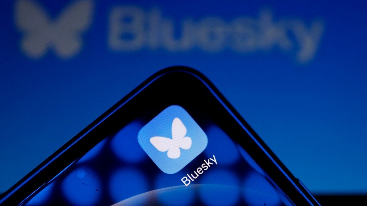 Kto jest właścicielem Bluesky? Sprawdzamy i odpowiadamy, źródło grafiki: RedRadioVe.
