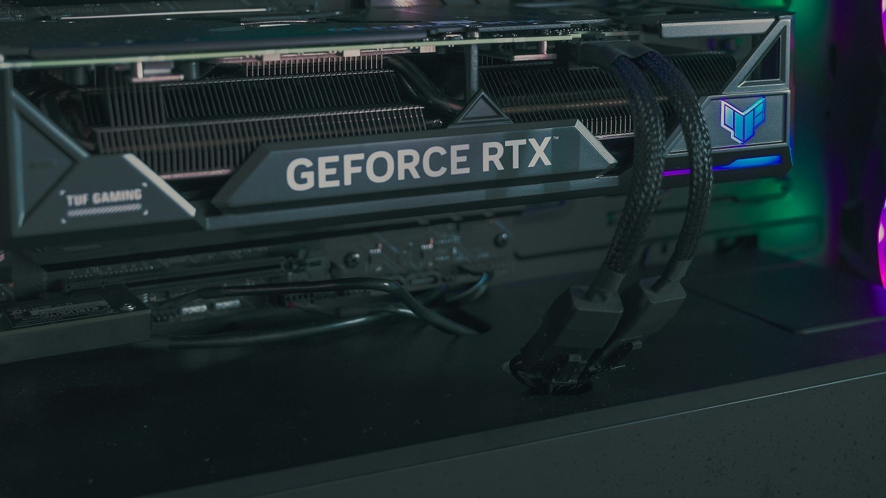 RTX 5090 będzie tańszy niż sądziliśmy; Nvidia ma zaskoczyć graczy, źródło grafiki: Unsplash |  Onur Binay..