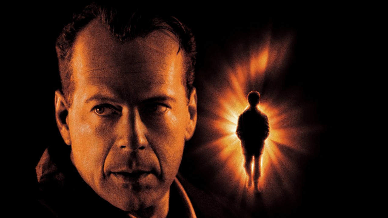 25 lat temu Bruce Willis otrzymał tak absurdalnie wysokie wynagrodzenie za Szósty zmysł, że do dziś niemal nikomu nie udało się tego przebić, źródło grafiki: The Sixth Sense, M. Night Shyamalan, Buena Vista Pictures Distribution, 1999.