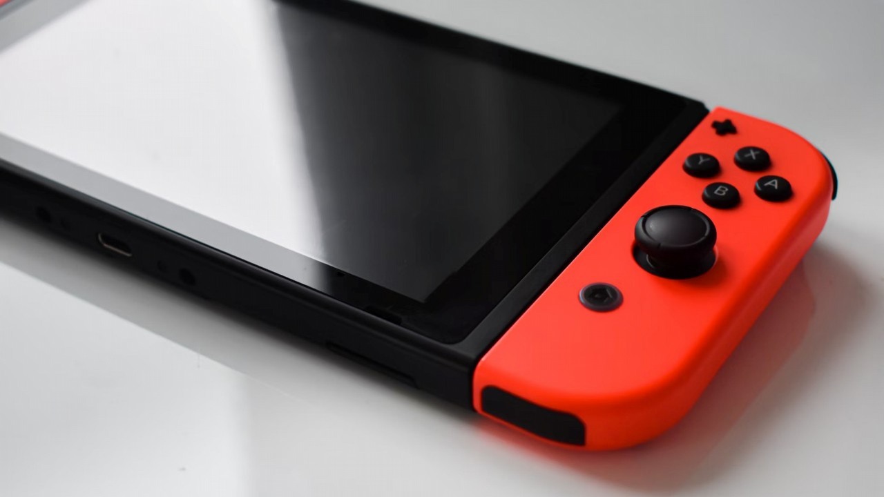Switcha 2 możemy zobaczyć wcześniej. Nowe doniesienia o zapowiedzi i premierze konsoli Nintendo, źródło grafiki: Jesper Brouwers; Unsplash.com; 2021.