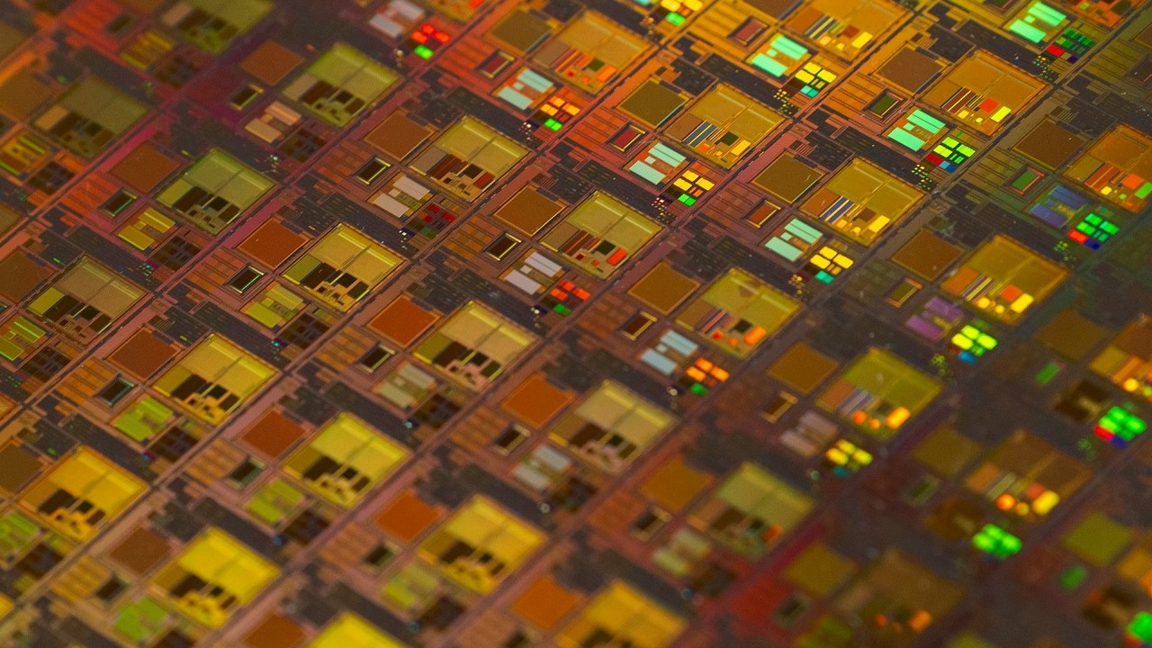 Korea Południowa wyda miliardy na produkcję chipów, chce rywalizować z USA oraz Tajwanem, źródło grafiki: Unsplash | Maxence Pira.