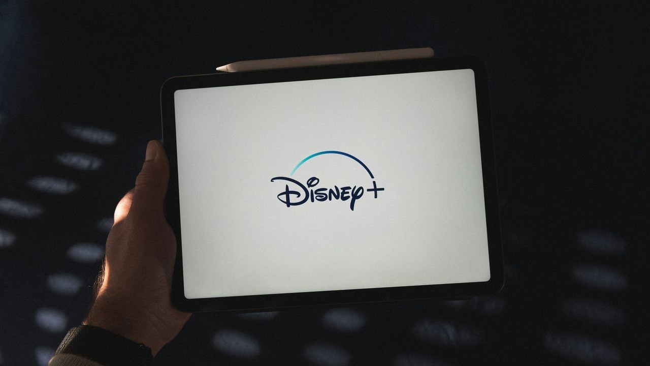 Jak anulować subskrypcję Disney Plus i jaka jest cena abonamentu?, źródło grafiki: Thibault Penin, Unsplash.com / 2022.