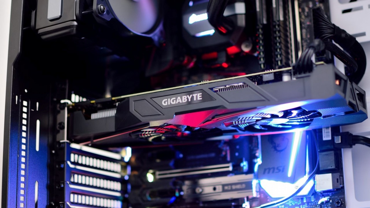 Laptopowy RTX 4060 jest coraz bliżej miana najpopularniejszej karty graficznej, źródło grafiki: Rafael Pol; Unsplash.com; 2017.