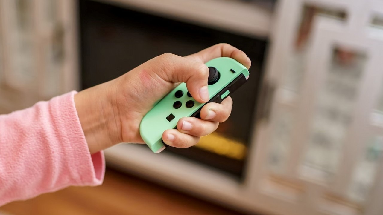 Joy-Cony Switcha 2 na zdjęciach, które pokrywają się z wcześniejszymi przeciekami, źródło grafiki: NATHAN MULLET; Unsplash.com; 2021.