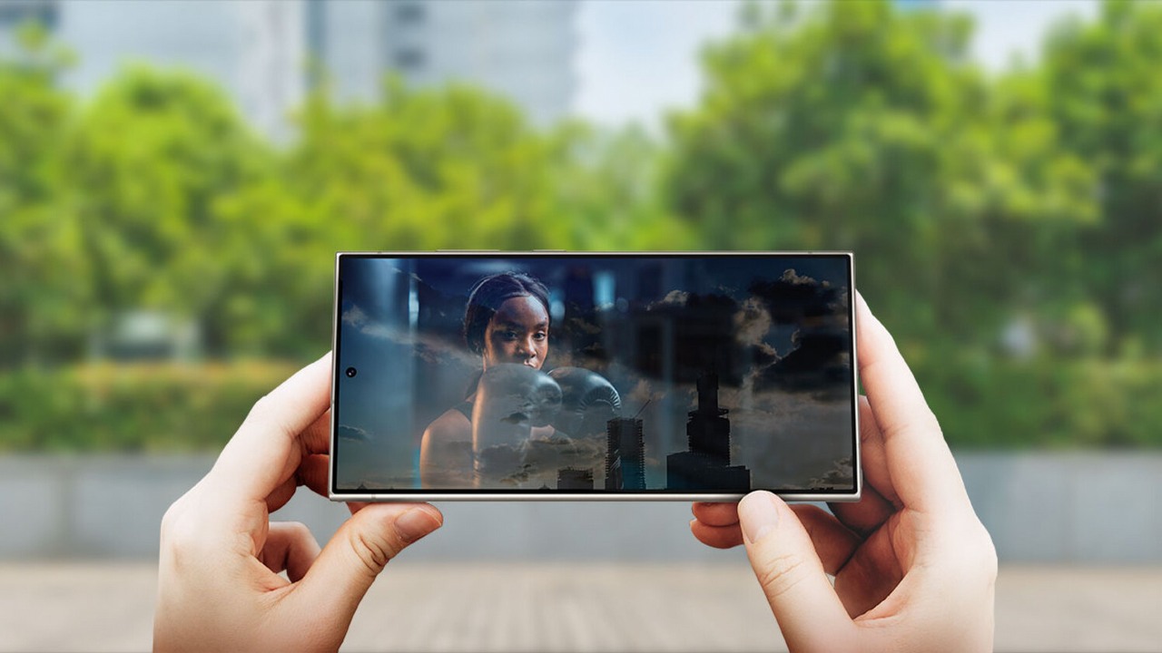 Wzmocniony ekran Samsunga Galaxy S24 Ultra okazuje się problematyczny. Użytkownicy skrążą się na jego uszkodzenia, źródło grafiki: Samsung.com.