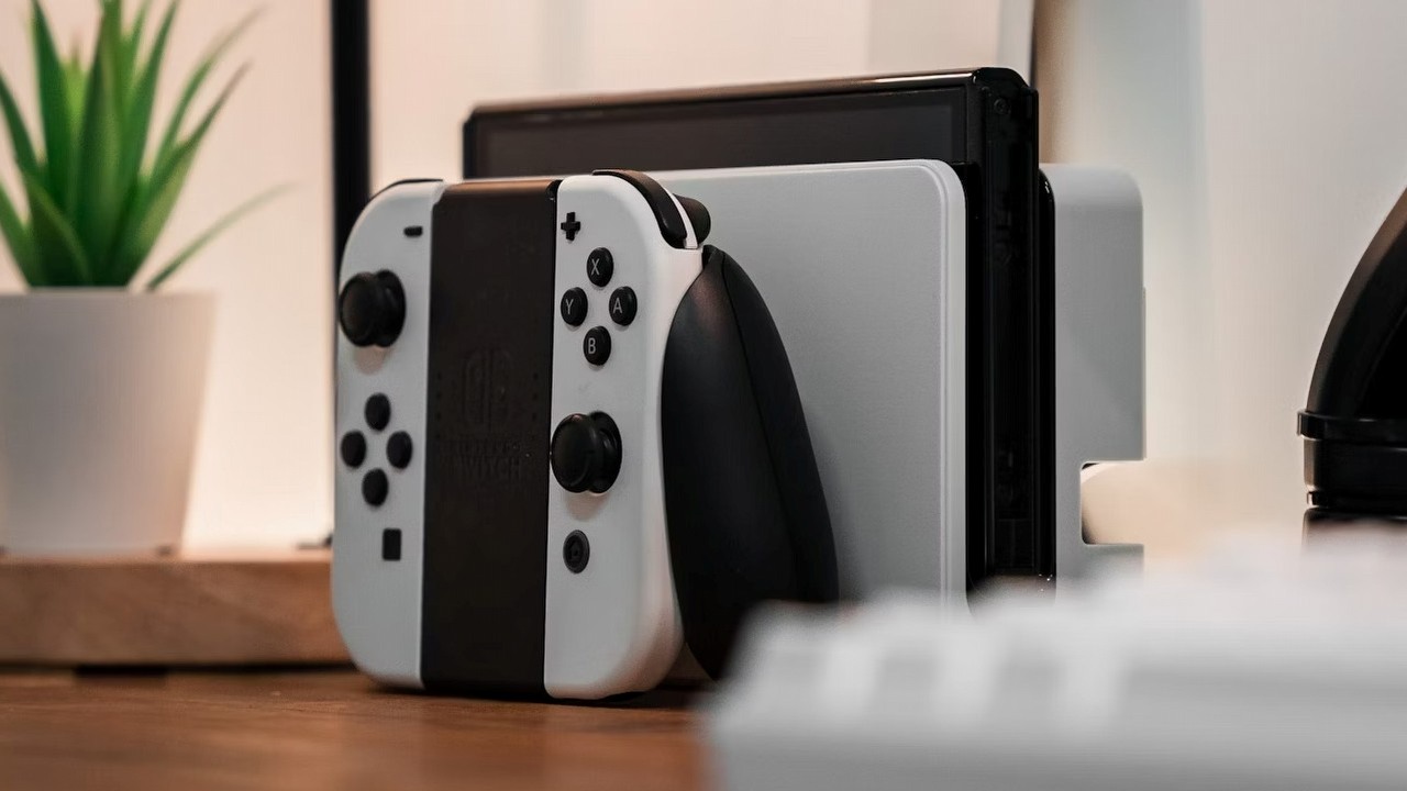 To mogą być najpewniejsze przecieki Switcha 2. Leaker twierdzi, że miał konsolę w ręku, źródło grafiki: Zac Edmonds; Unsplash.com; 2022.