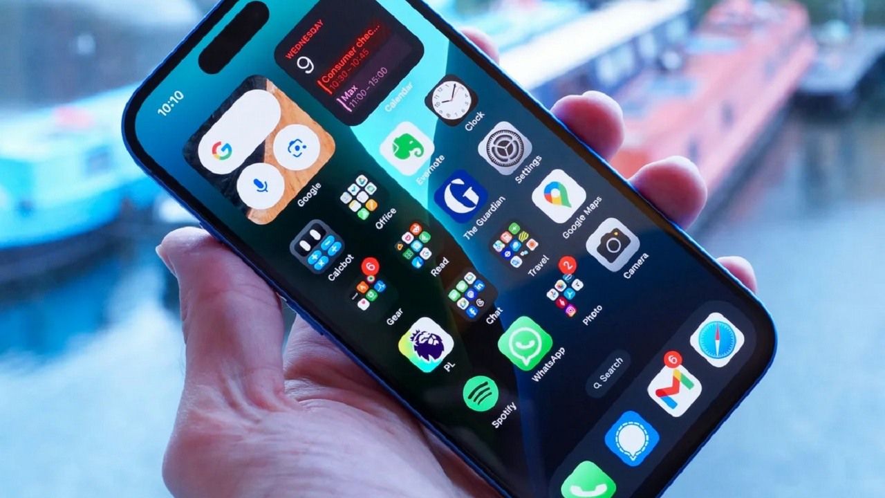 Kiedy premiera iPhone 17? Sprawdzamy i odpowiadamy, źródło grafiki: The Guardian.