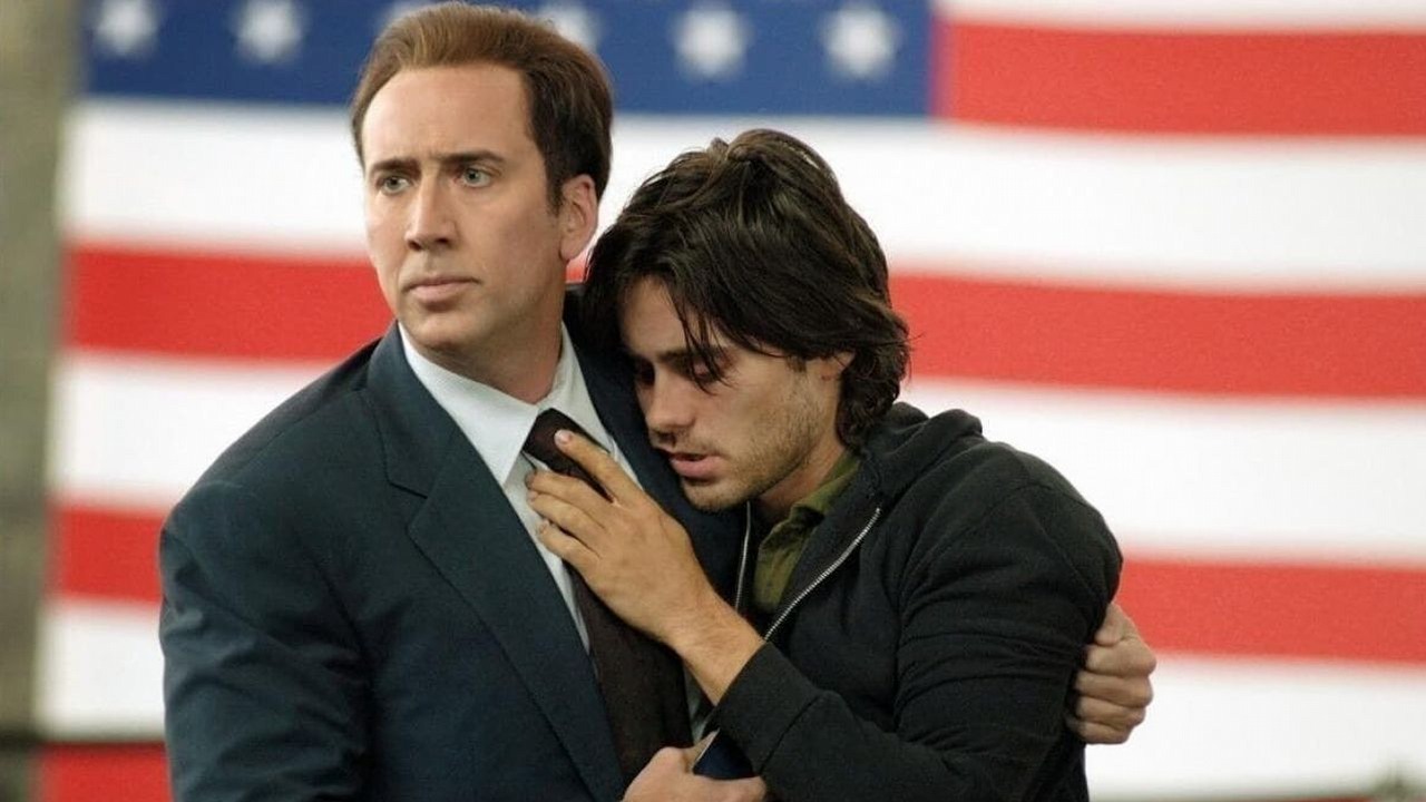 „To się dzieje”. Po 20 latach jeden z najbardziej lubianych filmów Nicolasa Cage'a wreszcie doczeka się kontynuacji, źródło grafiki: Pan życia i śmierci, Andrew Niccol, Entertainment Manufacturing Company, 2005.