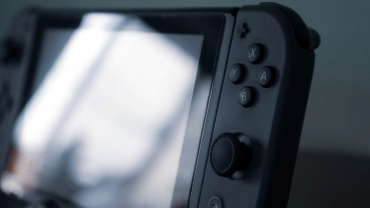 Kolejny przeciek Switcha 2. W sieci pokazano logo konsoli, źródło grafiki: Paolo Estrellado; Unsplash.com; 2021.