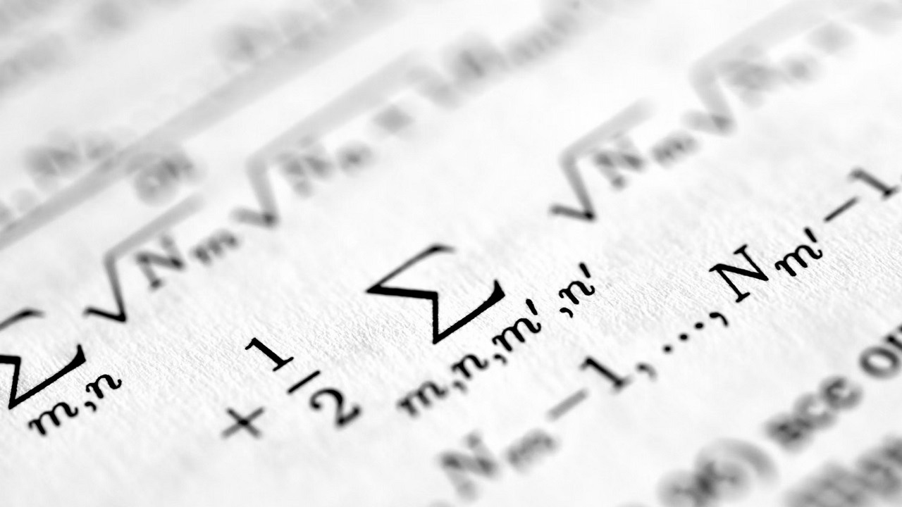 Jak wstawić przypis w Wordzie? Opisujemy krok po kroku, źródło grafiki: Bozhin Karaivanov / Unsplash.