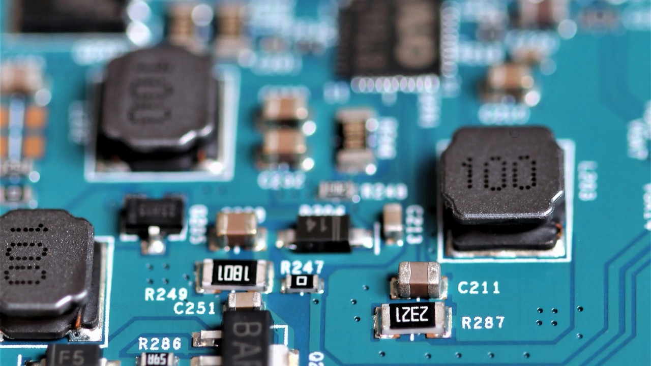 TSMC zrywa współpracę z firmą zaopatrującą Huawei, źródło grafiki: Anne Nygard | Unsplash.