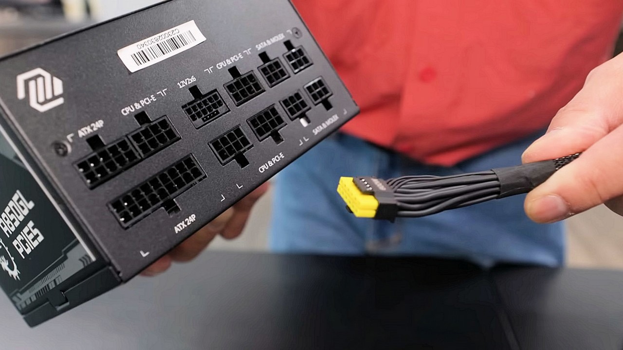 MSI zabezpieczy RTX-y 50 żółtymi złączami 12V-2x6. Pomogą poprawnie podłączyć kable do karty graficznej, źródło grafiki: MSI; materiały promocyne | vide: VideoCardz.