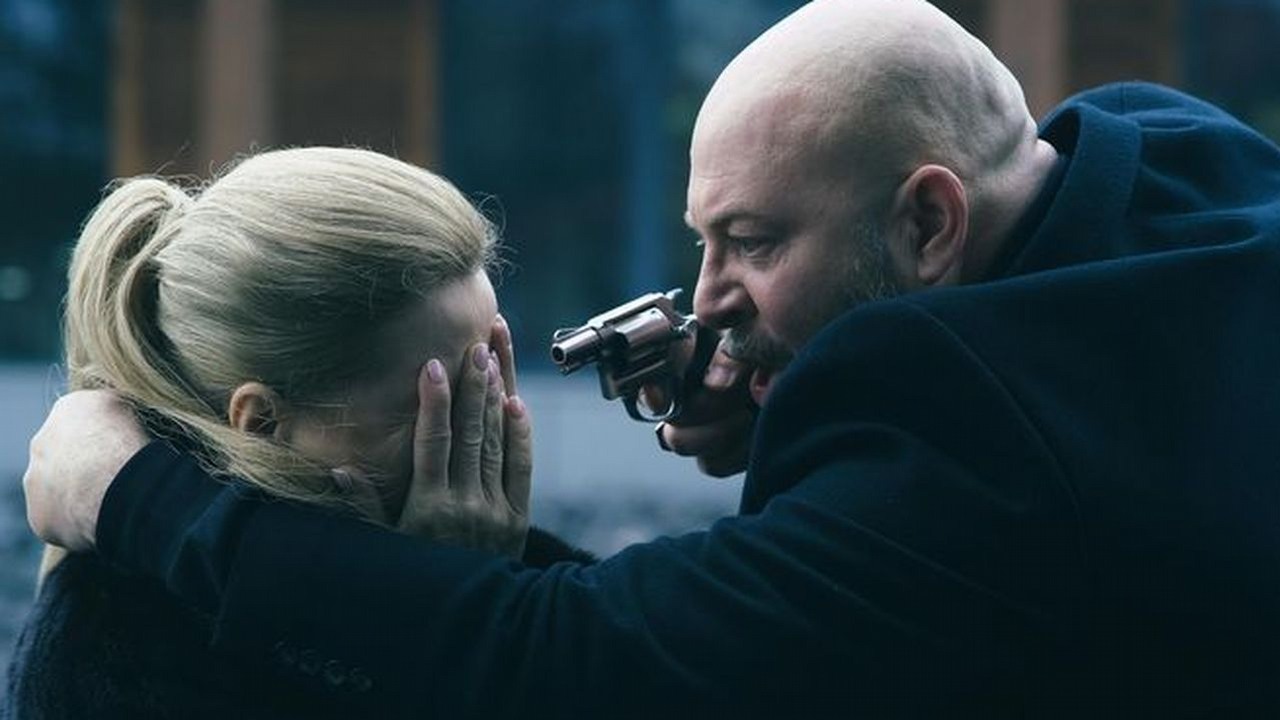 Jeden z najlepszych polskich seriali kryminalnych ostatnich 10 lat powróci wiosną tego roku. Zakończono zdjęcia do 3. sezonu popularnej serii Krew z krwi, źródło grafiki: Krew z krwi, Michał Rogalski, TVP, 2025.