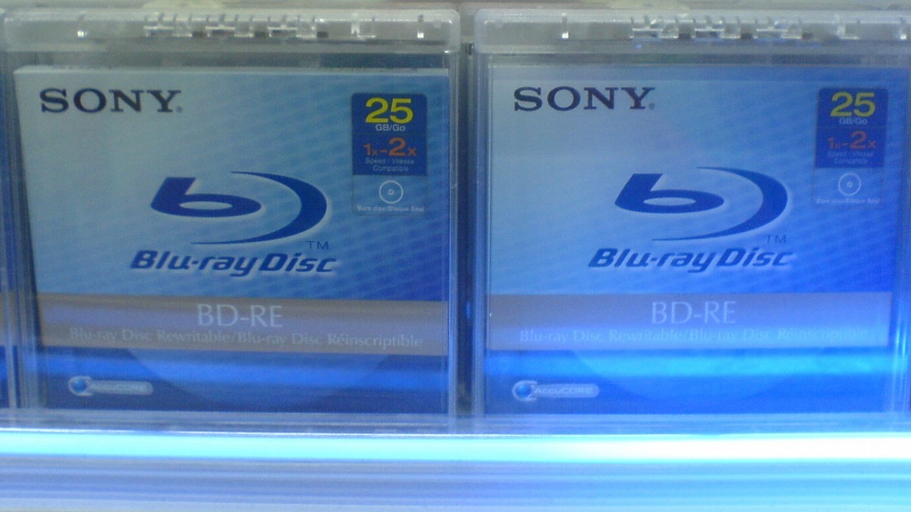 Zmierzch Blu-ray. Sony podjęło decyzje o zakończeniu produkcji płyt do nagrywania, źródło grafiki: Jeronimo Palacios; flickr.com; 2006 | CC BY 2.0.