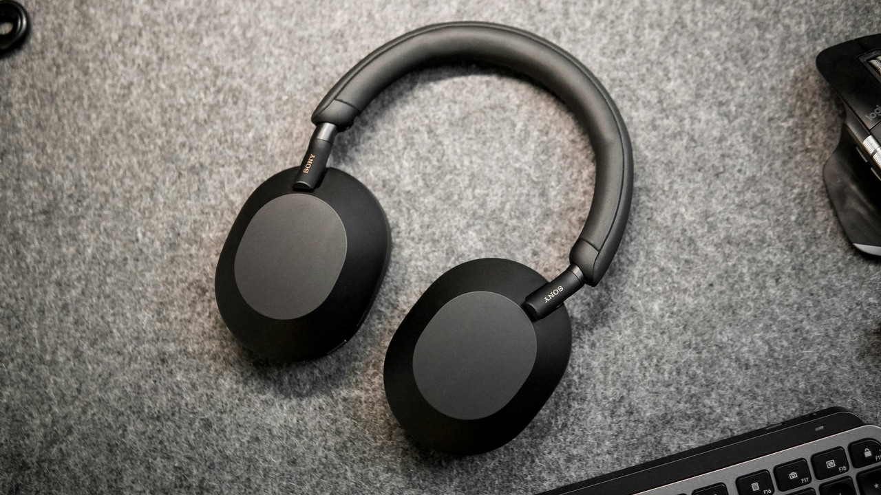 Premiera Sony WH-1000XM6 już w połowie 2025 roku? Na to wskazują nowe przecieki, źródło grafiki: Unsplash.