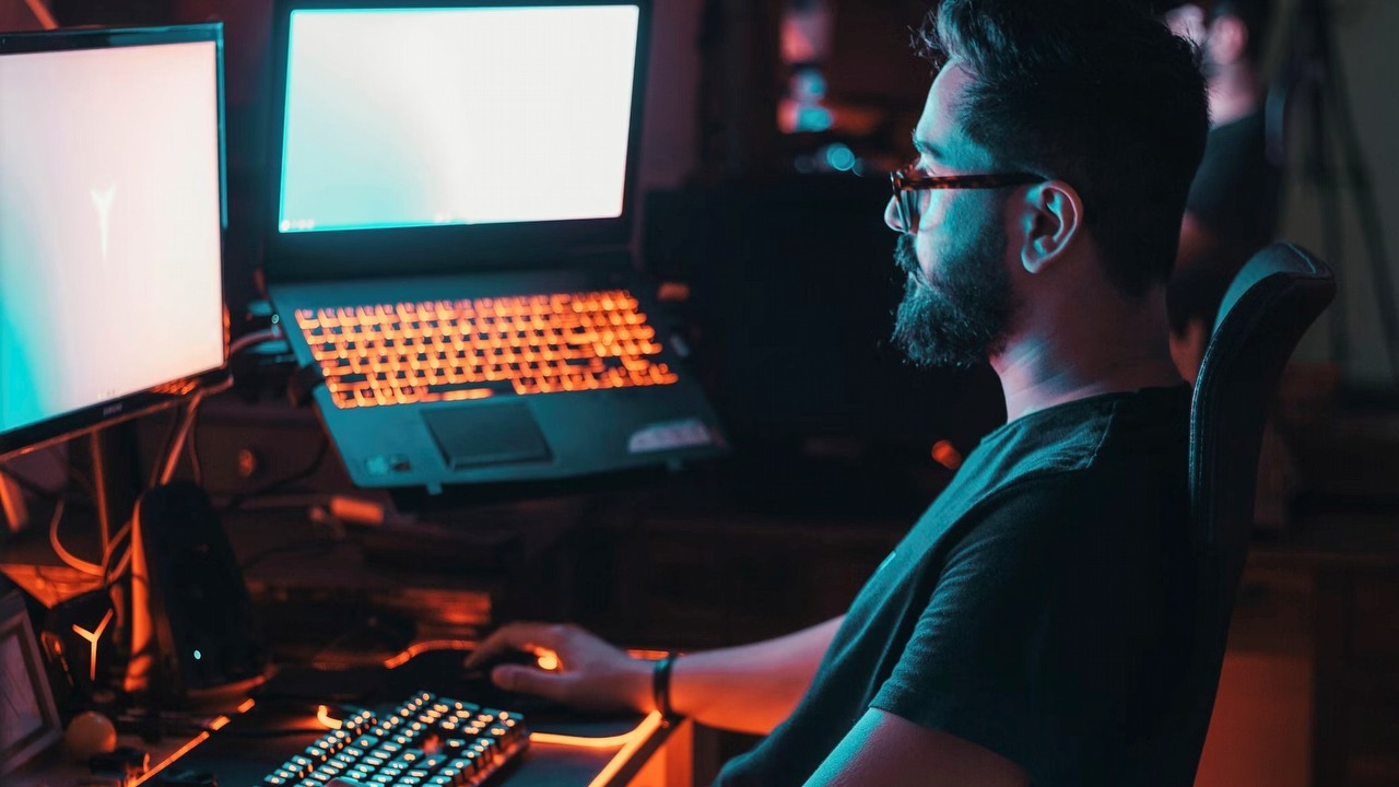 Nvidia zablokowała zakup GeForce Now. Obecni użytkownicy będą mogli grać za darmo, źródło grafiki: Jose Gil; Unsplash.com; 2021.