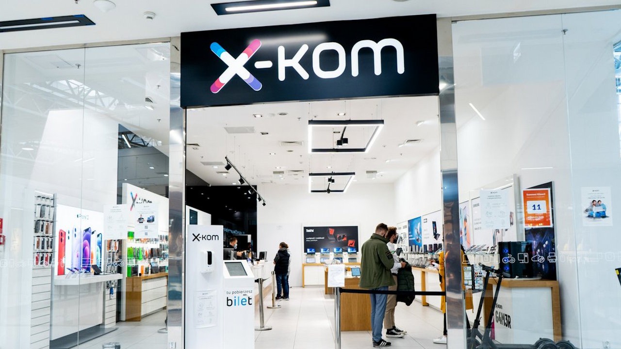 Neonet w rękach x-komu. Duże przejęcie na rynku elektromarketów, źródło grafiki: X / x-kom.pl.