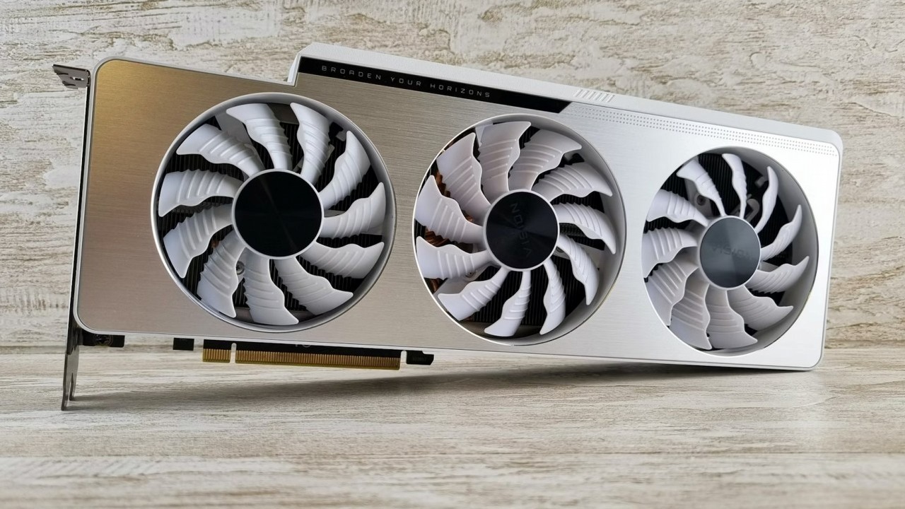 Youtuber podpisał RTX-a 5090 i kilka godzin później znalazł go na aukcji. Nie szczędził sprzedawcy ostrych słów, źródło grafiki: Andrey Matveev; Unsplash.com; 2023.