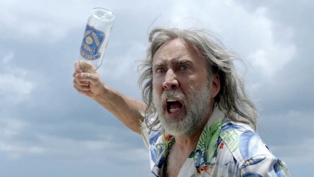Nicolas Cage wciąż boi się AI i apeluje: „Nie możemy pozwolić, by roboty za nas śniły”. Sztuczna inteligencja to dla gwiazdora „ślepa uliczka", źródło grafiki: Plan emerytalny, Nicolas Cage, Productivity Media, 2023.